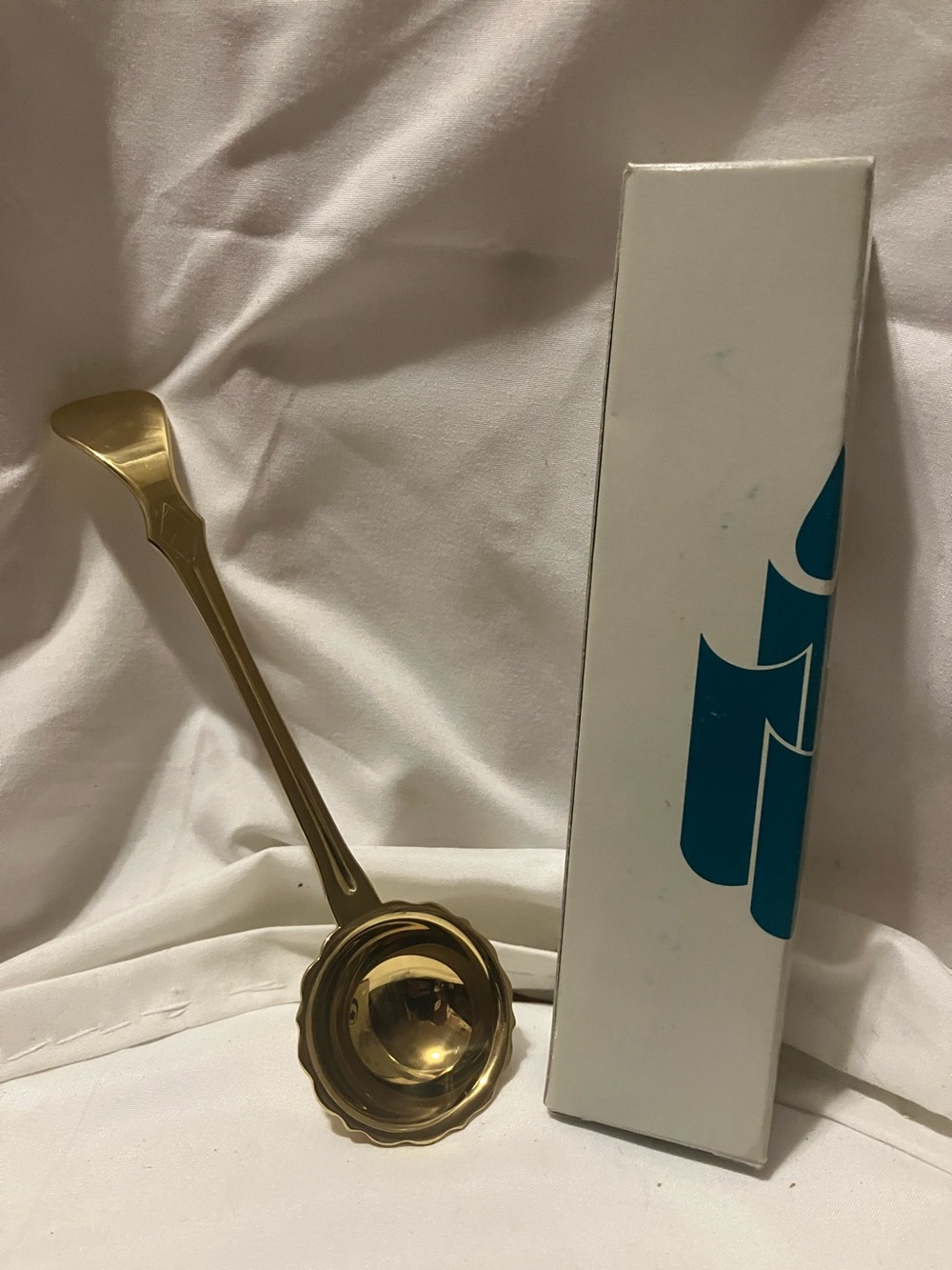 New.  Party Lites early 2000s gold tone  “ Chateau candle snuffer